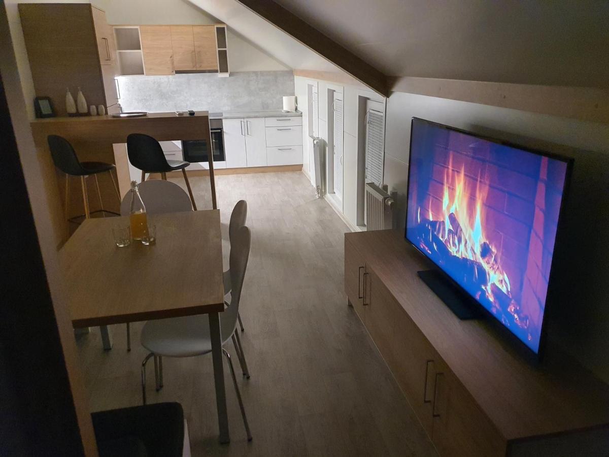 Three Stars Luxury House Art-pe With Pool And Pool *