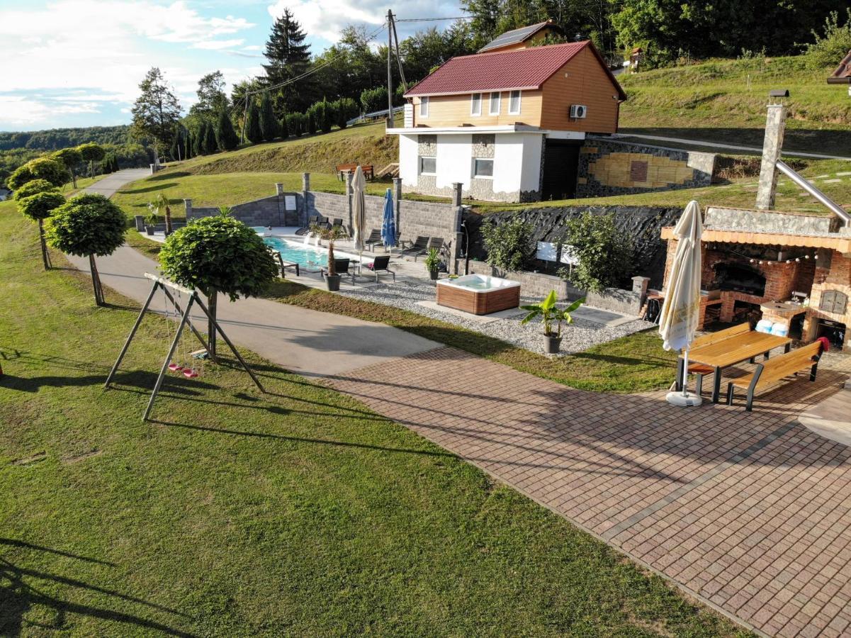 Ferienhaus Three Stars Luxury House Art-pe With Pool And Pool Trebnje