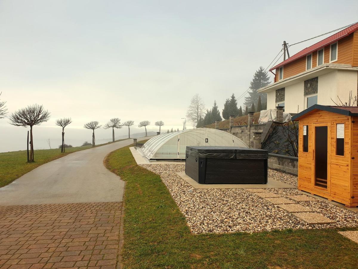 Three Stars Luxury House Art-pe With Pool And Pool *